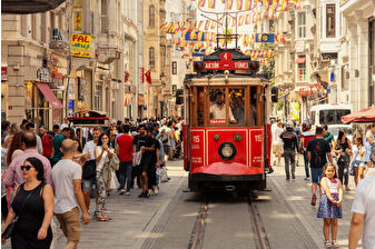 Beyoğlu'nda toplantı ve gösteri yürüyüşleri 1 gün süreyle yasaklandı
