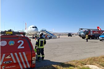 Havada korku dolu anlar: BAE'den İstanbul'a giden yolcu uçağı, tek motorla Ankara'ya acil indi