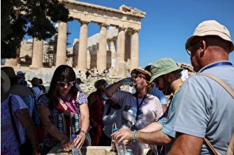 Atina'daki Akropolis Tapınağı aşırı sıcak hava nedeniyle ziyaretçilere kapatıldı