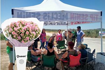 Danimarka basınından, Queen Company'ye İzmir takibi