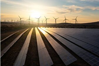 Suudi Arabistan'dan tek kalemde 8 milyar dolarlık yenilenebilir enerji anlaşması
