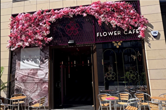 Türk patrondan İngiltere'de yeni yatırım: Sayturk Group, Sunderland’da The Flower Café’yi açtı