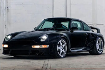 Döneminin en hızlı otomobillerinden RUF CTR 2 Sport, karbon gövdesi ve 580 beygirlik motoruyla satışta