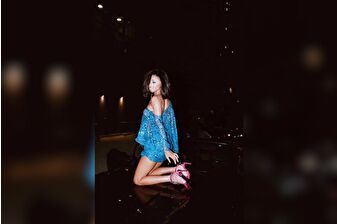 Pop yıldızı Tyla, New York sokaklarını podyuma dönüştürmeye devam ediyor