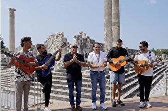 Gipsy Kings by Andre Reyes, Apollon Tapınağı'nda klip çekti