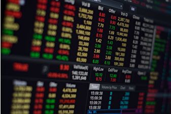 Yurt dışında yerleşikler bir haftada 135,5 milyon dolarlık hisse aldı