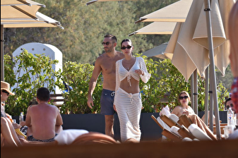 Allan Hakko ile Pelin Uluksar Bodrum Yalıkavak'ta tatilde