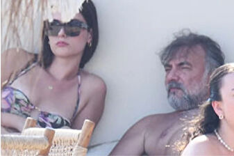Oktay Kaynarca gizemli genç kadınla Bodrum tatilinde