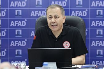 Bakan Yerlikaya açıkladı: Çanakkale'deki yangınlar kontrol altına alındı