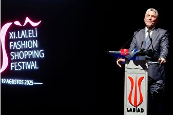 Ticaret Bakanı Ömer Bolat'tan Laleli Fashion Shopping Festivali'nde 2026 mesajı