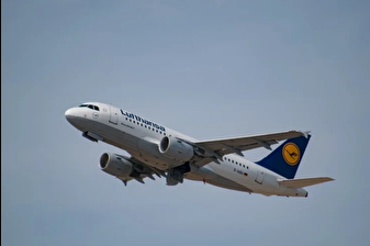 İzmir-Münih seferini yapacak olan Lufthansa'nın uçağı 16 saat 10 dakika rötar yaptı, yolcular isyan etti