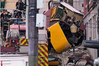 Portekiz'de tramvayın raydan çıktığı kazada 15 kişi öldü, 18 kişi yaralandı