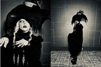 Lady Gaga'nın 'The Dead Dance' klibinin yönetmenliğini Tim Burton yaptı