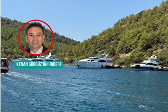 Bodrumlular, Cennet Koy ve Adaboğazı’na yaz sezonu boyunca demir atan lüks tekneleri protesto etti