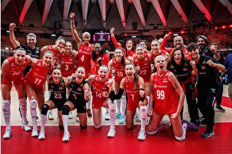 A Milli Kadın Voleybol Takımı, 2025 FIVB Dünya Şampiyonası'nda Japonya'yı yenerek finale yükseldi