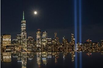 New York'ta "Tribute in Light" (Işıkta Anma) etkinliği hazırlıkları yapıldı