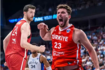 Türkiye, Avrupa Basketbol Şampiyonası’nda Yunanistan’ı mağlup etti; Yunan yorumcular Alperen ve Osmani’nin performansına şaşırdı