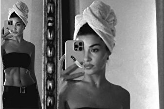 Hande Erçel'den ayrılık sonrası karın kası şovu