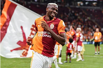 Victor Osimhen 18 ay sonra Şampiyonlar Ligi’nde: Sakatlığına rağmen Eintracht Frankfurt maçında sahada olacak
