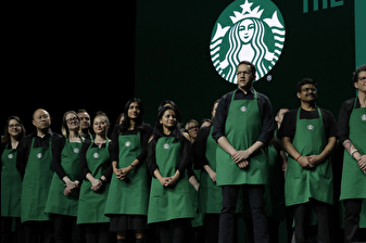 Çalışanları Starbucks'a kıyafet davası açtı; gerekçe şirketin masrafları karşılamaması