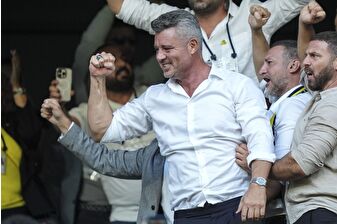 Ali Koç'u başkanlık yarışında yenen Sadettin Saran'a spor, siyaset ve sanat camiasından tebrik yağdı