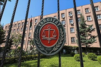 Yargıtaydan 'çocuk, annenin yeni evlendiği kişinin soyadını alamaz' kararı
