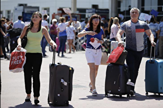 Pasaportunda Türkiye giriş-çıkış damgası bulunan bir Rus turistin Çin'e girişine izin verilmediği iddia edildi