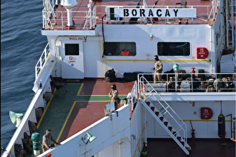 Fransız askerlerinden Boracay tankerine 'Gölge filo' baskını