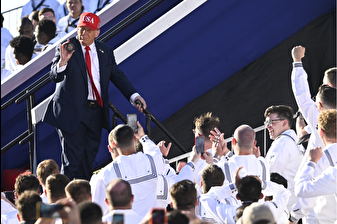 Trump, ABD Donanması'nın 250'nci yılını kutladı: Donanma tarihinde hiç olmadığı kadar çok, harika gemiler yapacağız