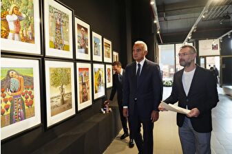 Kültür ve Turizm Bakanı Mehmet Nuri Ersoy, Filistinli sanatçıların "Hala Yaşıyorum" sergisini gezdi