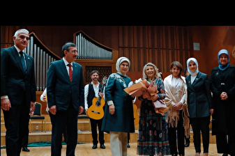 Emine Erdoğan, Gazze'ye destek için düzenlenen flamenko gösterisini izledi