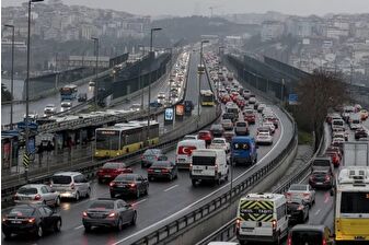 İstanbul Anadolu Yakası'nda trafik yoğunluğu yüzde 90'a ulaştı