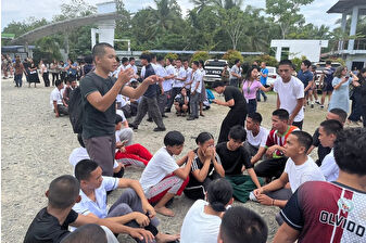 Filipinler ve Papua Yeni Gine ülkeleri 7.4 ve 6.3'lük depremlerle sarsıldı
