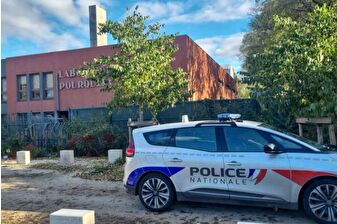 Louvre Müzesi'ndeki hırsızlık şokunu yaşayan Fransa'da, altın gibi değerli metallerin işlendiği rafineri 5 kişi tarafından soyuldu