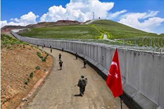 Türkiye'nin kara sınırlarının yaklaşık yüzde 44'üne güvenlik duvarı örüldü