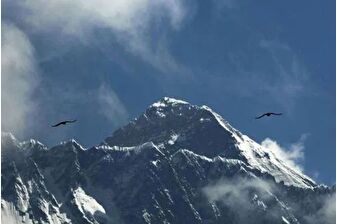 Nepal'de meydana gelen çığ felaketi ardından yedi dağcı hayatını kaybederken dört dağcı hala kayıp