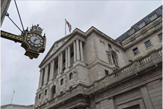 İngiltere Merkez Bankası politika faizinde değişikliğe gitmedi