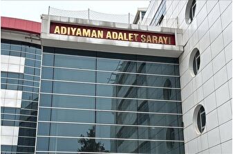 Depremde 72 kişinin öldüğü Grand İsias Hotel'e ilişkin davaya Kuzey Kıbrıs Türk Cumhuriyeti Başbakanı Ünal Üstel de katıldı