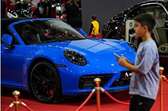 İzmir Motorlu Araçlar Fuarı kapılarını açtı