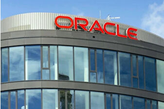 OpenAI işbirliği ve yapay zeka yatırımları sonrası yükselen Oracle hisseleri, yatırımcı şüpheleriyle değer kaybını sürdürüyor