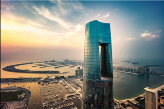 Dubai'de 377 metre ile dünyanın en yüksek oteli olan Ciel Dubai Marina Hotel açıldı