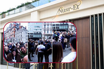 Nusret Gökçe’nin tuz serpme şovunu izlemek için saatlerce bekleyen Londra kalabalığı restoran önünde uzun kuyruklar oluşturdu