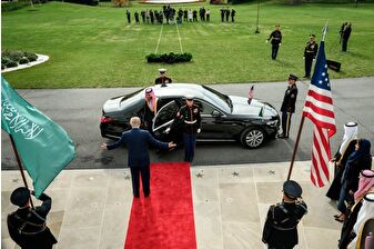 Beyaz Saray'da Donald Trump tarafından ağırlanan Suudi Veliaht Prensi Selman, ABD'ye yatırımları 1 trilyon dolara çıkaracaklarını söyledi