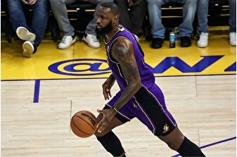 LeBron James'in rekor kırdı, Lakers rahat kazandı