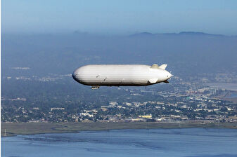 Dünyanın en büyük hava aracı Pathfinder 1 San Francisco’da test uçuşu yaparken görüntülendi