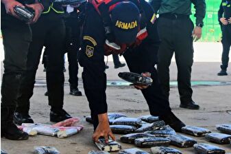 Kolombiya'da Pasifik kıyısındaki bir limana düzenlenen operasyonda 14 ton kokain ele geçirildi