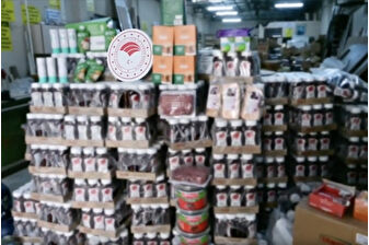 İzmir'de yaklaşık 30 ton tarihi geçmiş gıda ürünü ele geçirildi