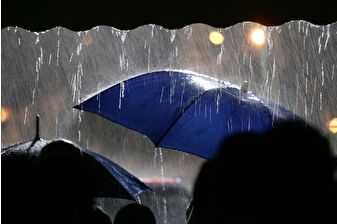 Meteorolojiden bugün ve yarın 8 il için kuvvetli sağanak alarmı