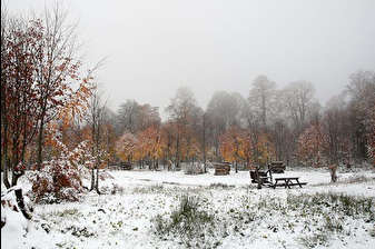 Kartepe'ye mevsimin ilk karı düştü