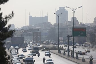 Tahran'da hava kirliliğinin azaltılması için elektrikli motosikletler piyasaya sürülecek